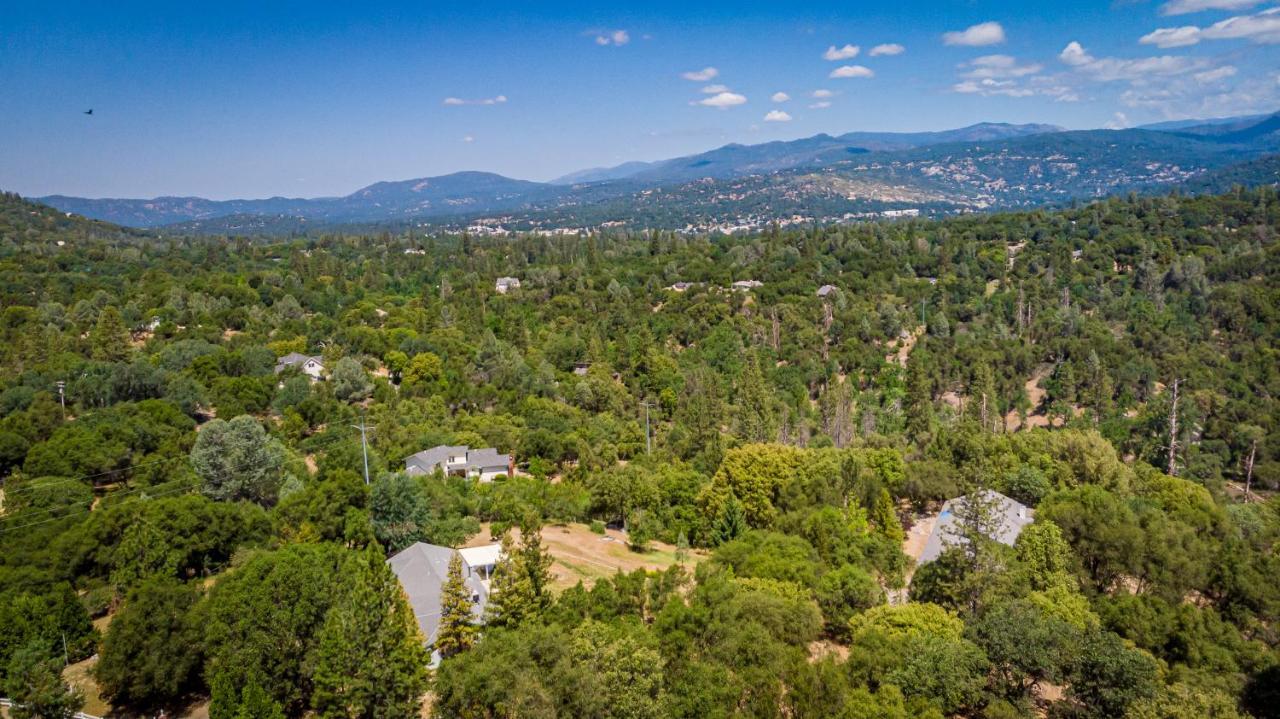 Spectacular Views W/ Hot Tub/Bbq -Yosemite & Bass Lake オークハースト エクステリア 写真